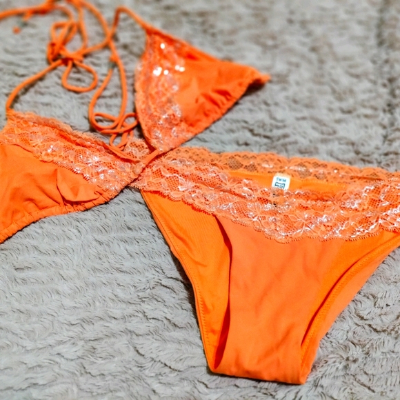 Pink by Victoria Secrets tie bikini - Picture 2 of 7